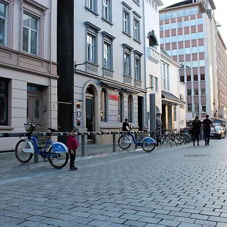 Vibrant And Lively Central Location. Mb302 Apartmán *