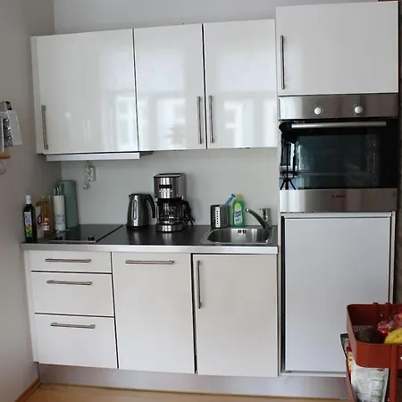 Vibrant And Lively Central Location. Mb302 برغن